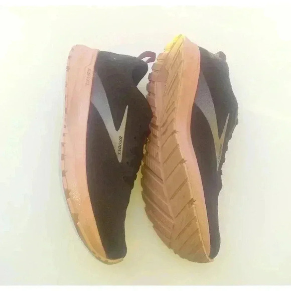Brooks Womens Revel 4 Running Shoes Black Pink 1203371B024 Low Top Lace Up 8.5 - Picture 5 of 8